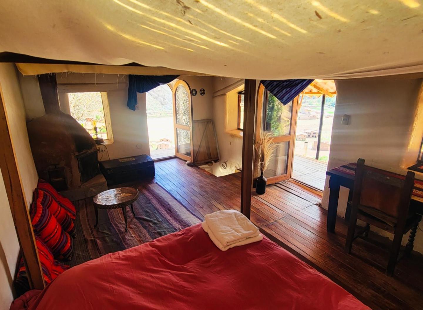 Wolf Totem Steam Punk Guesthouse ปีซัก ภายนอก รูปภาพ