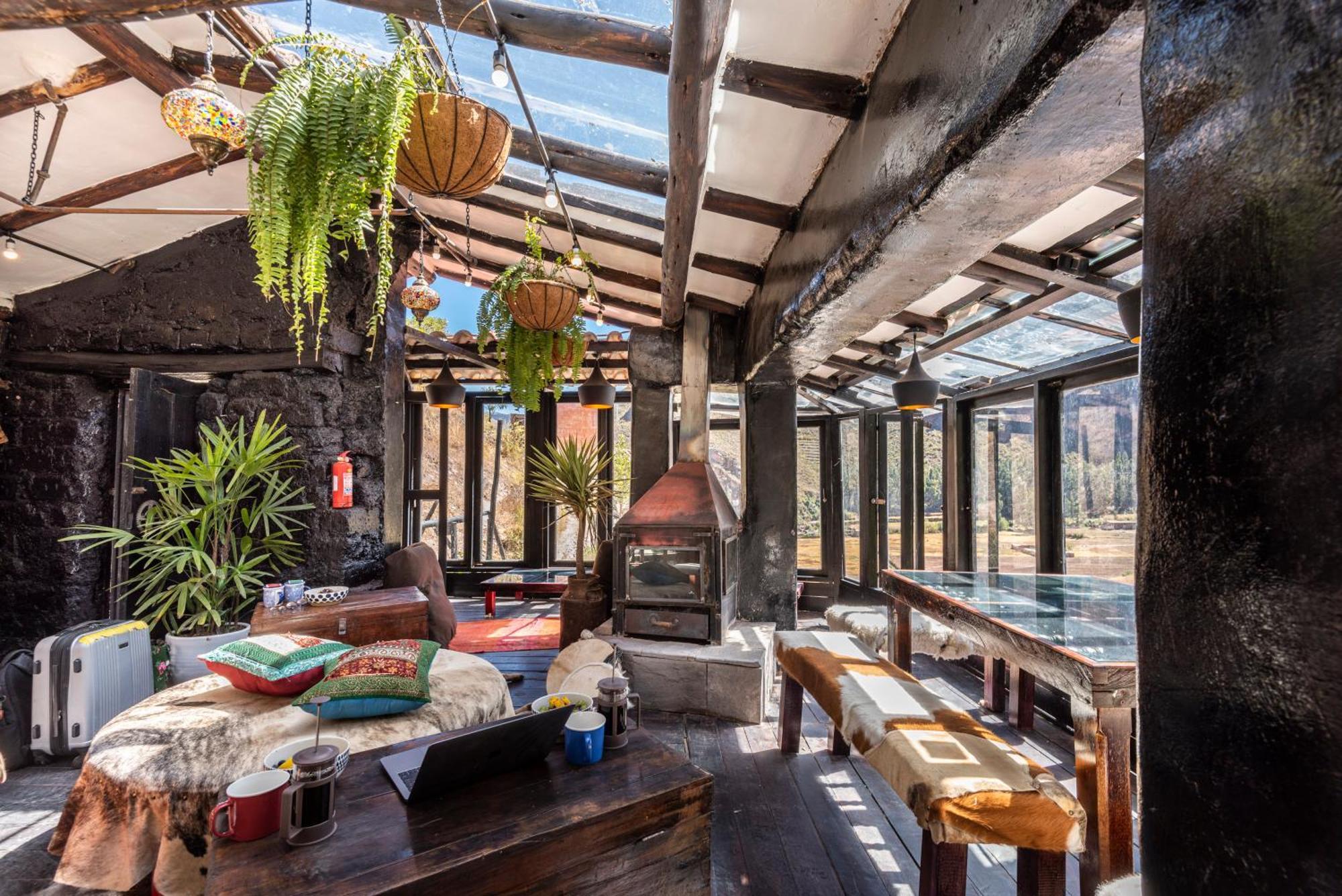 Wolf Totem Steam Punk Guesthouse ปีซัก ภายนอก รูปภาพ